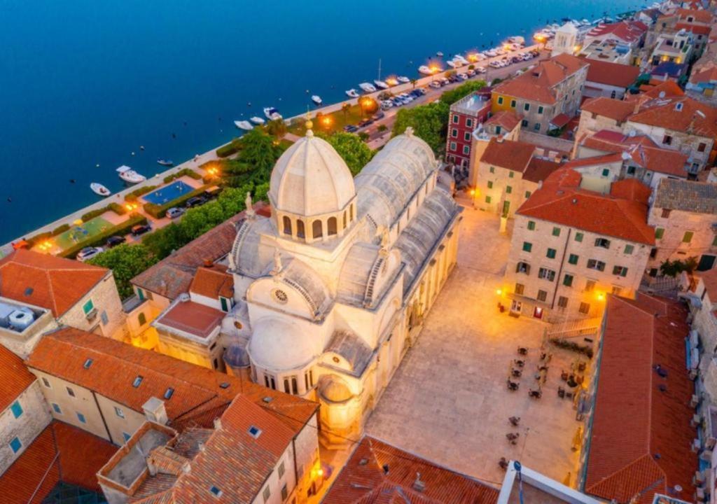 Luxury Beach Apartment W Sunset Sea Views Sibenik Exterior photo